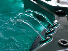 relax-in-crystal-clear-chlorine-free-water-.jpg relax-in-crystal-clear-chlorine-free-water-.jpg